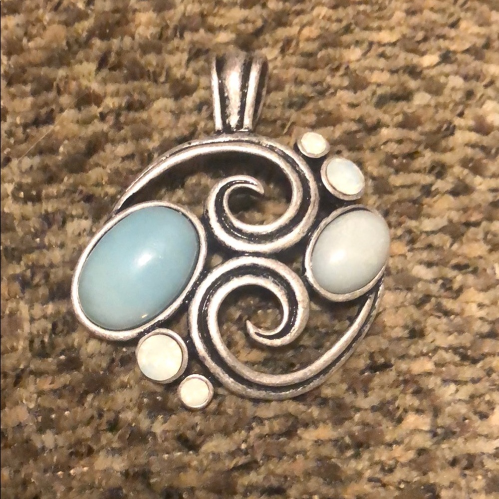 Lia Sophia Pendant